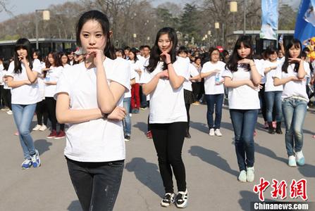 女子为躲债半价转让房产遭起诉